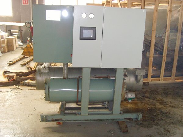 宁城酒店中央空调不停机清洗方法介绍